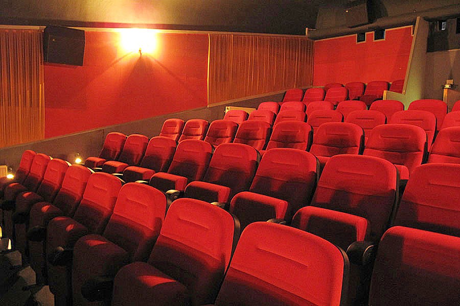 Pepa Seating Cines